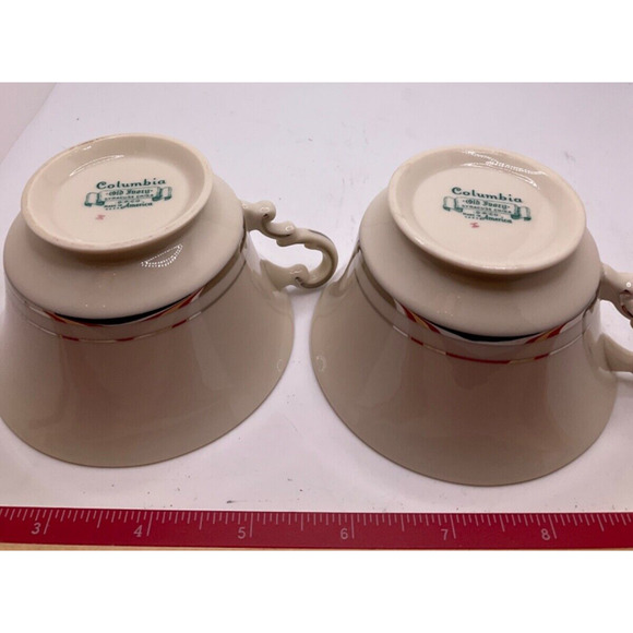 Set of 2 Mid-century Old Ivory Syracuse Teacups with Gold Stripes, 2.5in Tall - Picture 4 of 4